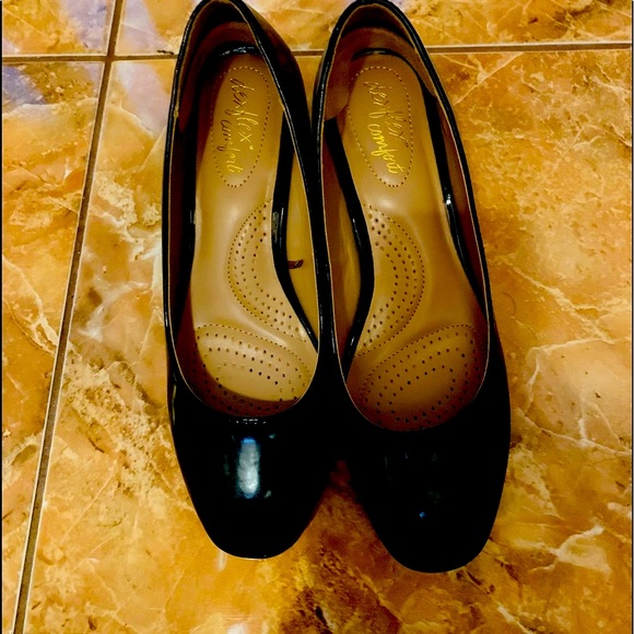 Black heels from dexflex comfort - Picture 1 of 2
